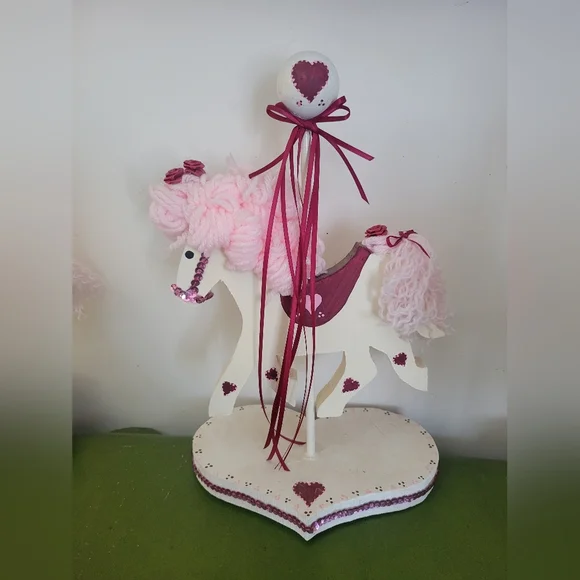 Handcrafted Pink Maroon Cream Carousel Horse Decor Set Of 5 - Picture 5 of 16